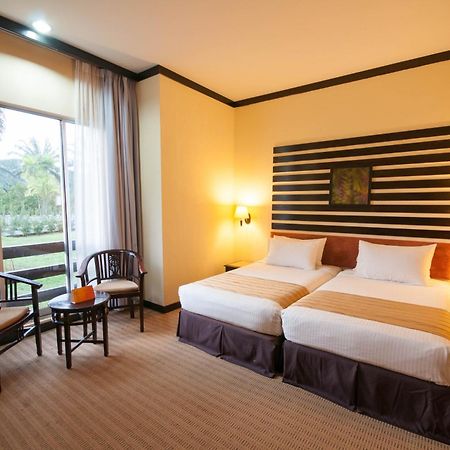 Hotel Felda Residence Hot Springs Sungkai Ngoại thất bức ảnh